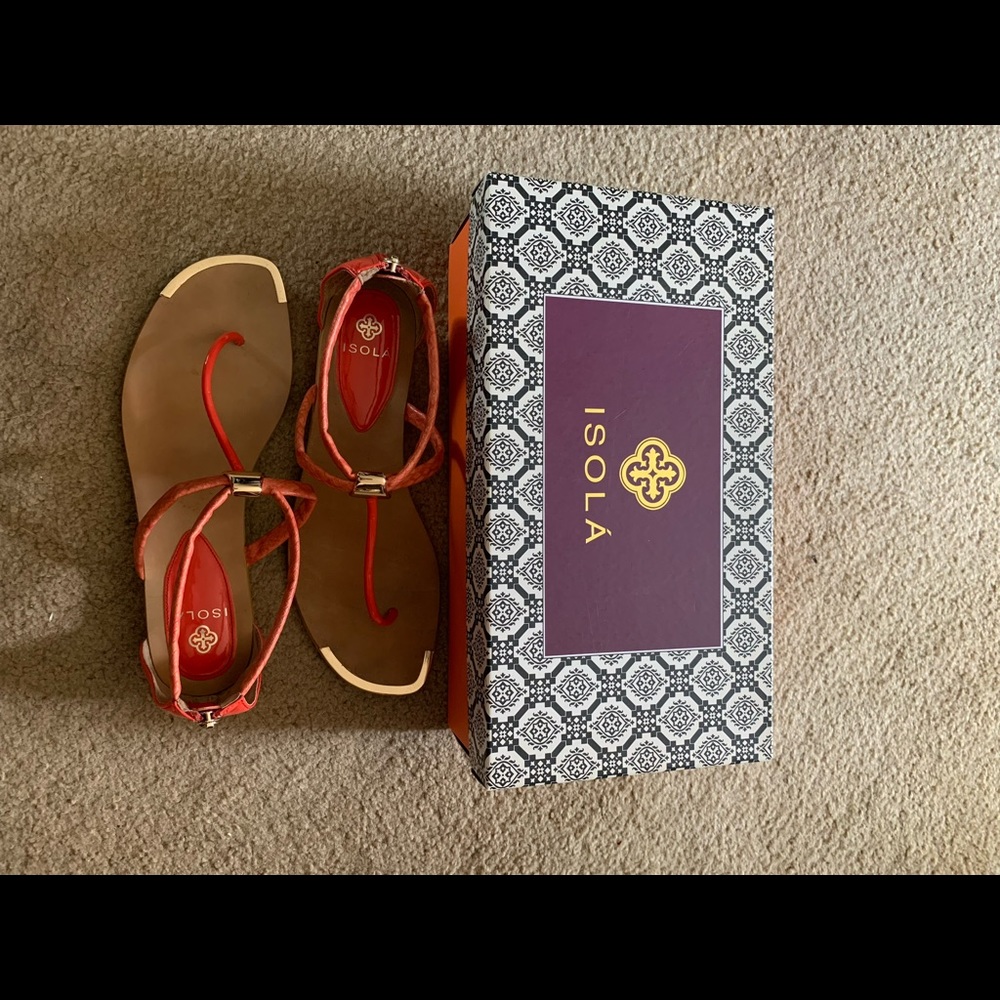 Gorgeous leather sandal with back zip and gold accents